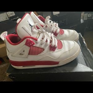 Jordan 4
